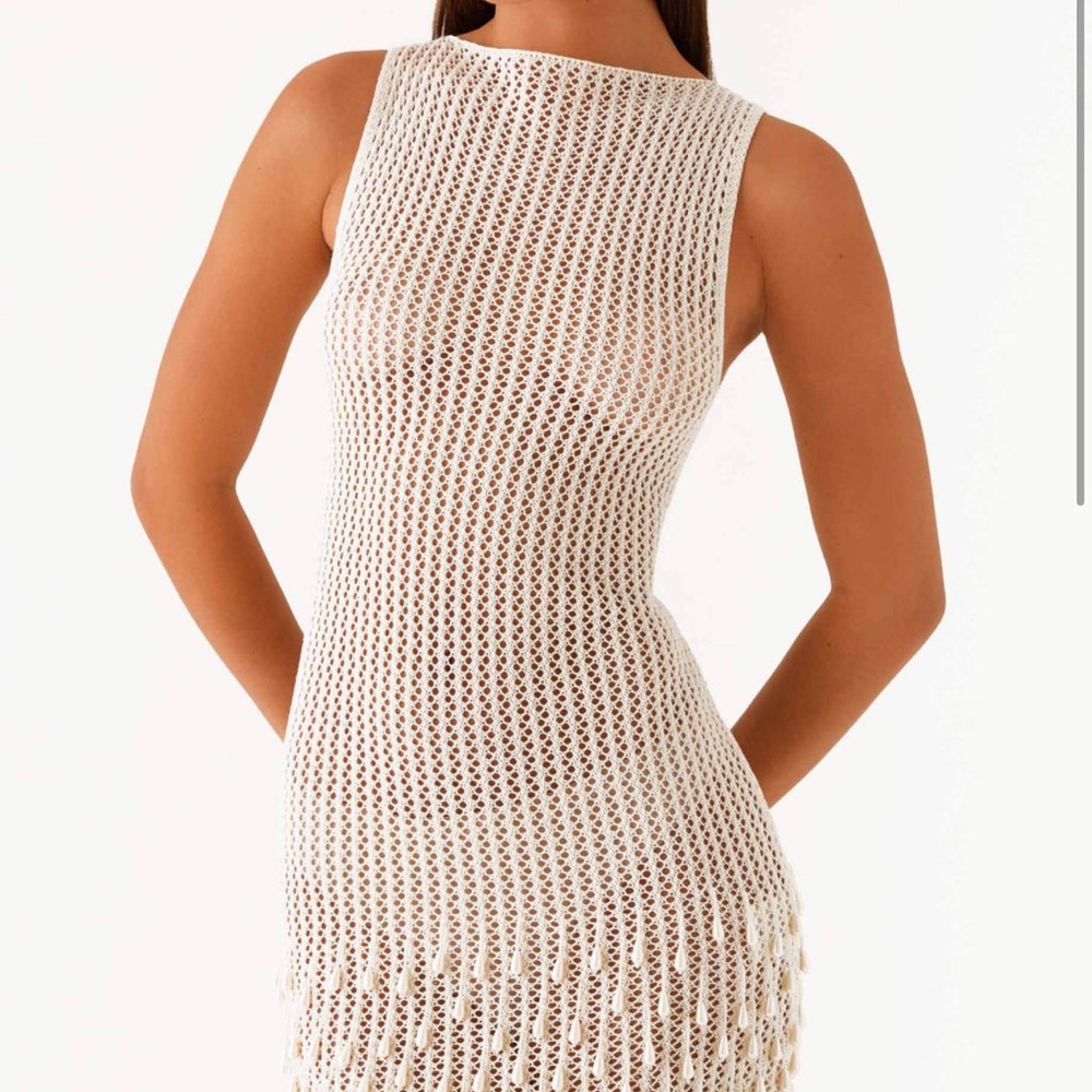Chic White Knit Dress